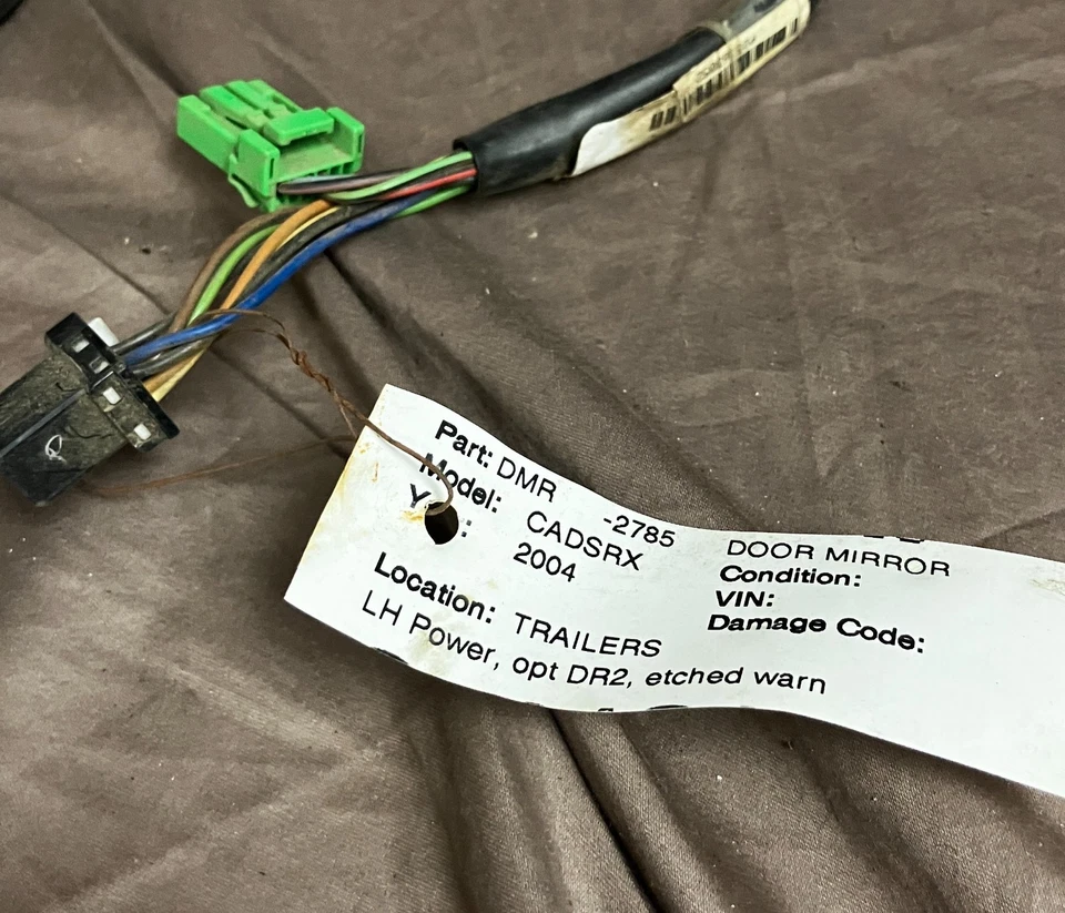 OEM, SIDE MIRROR ASSEMBLY, LH DRIVER,  2004 CADILLAC SRX, GRAY Foto 4 de 4