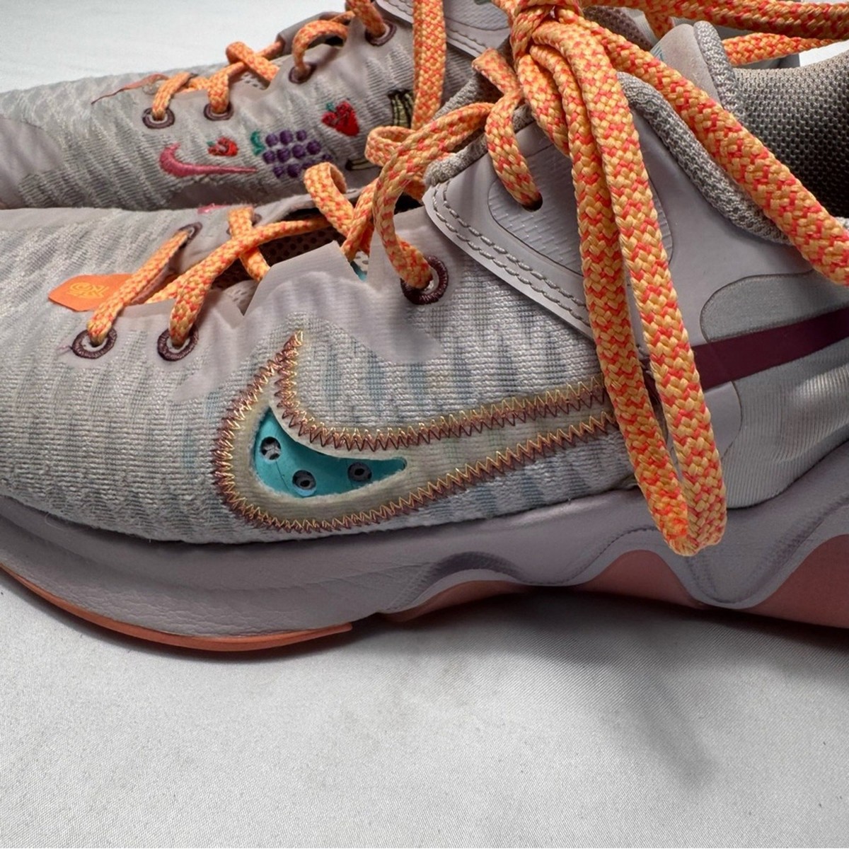 Nike Mens Giannis Immortality Force Field Super Smoothie  display picture 2