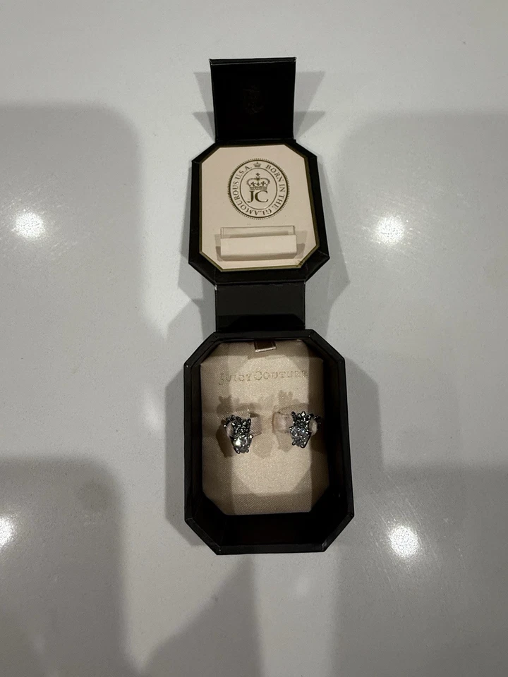 Aretes Juicy Couture de plata de ley 925 con corona de corazón circonita cúbica con caja Foto 3 de 4
