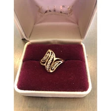 Ladies 10K Solid Gold Vintage “Swirling In The Wind” Ring Size 7.5 Zales w/boxes