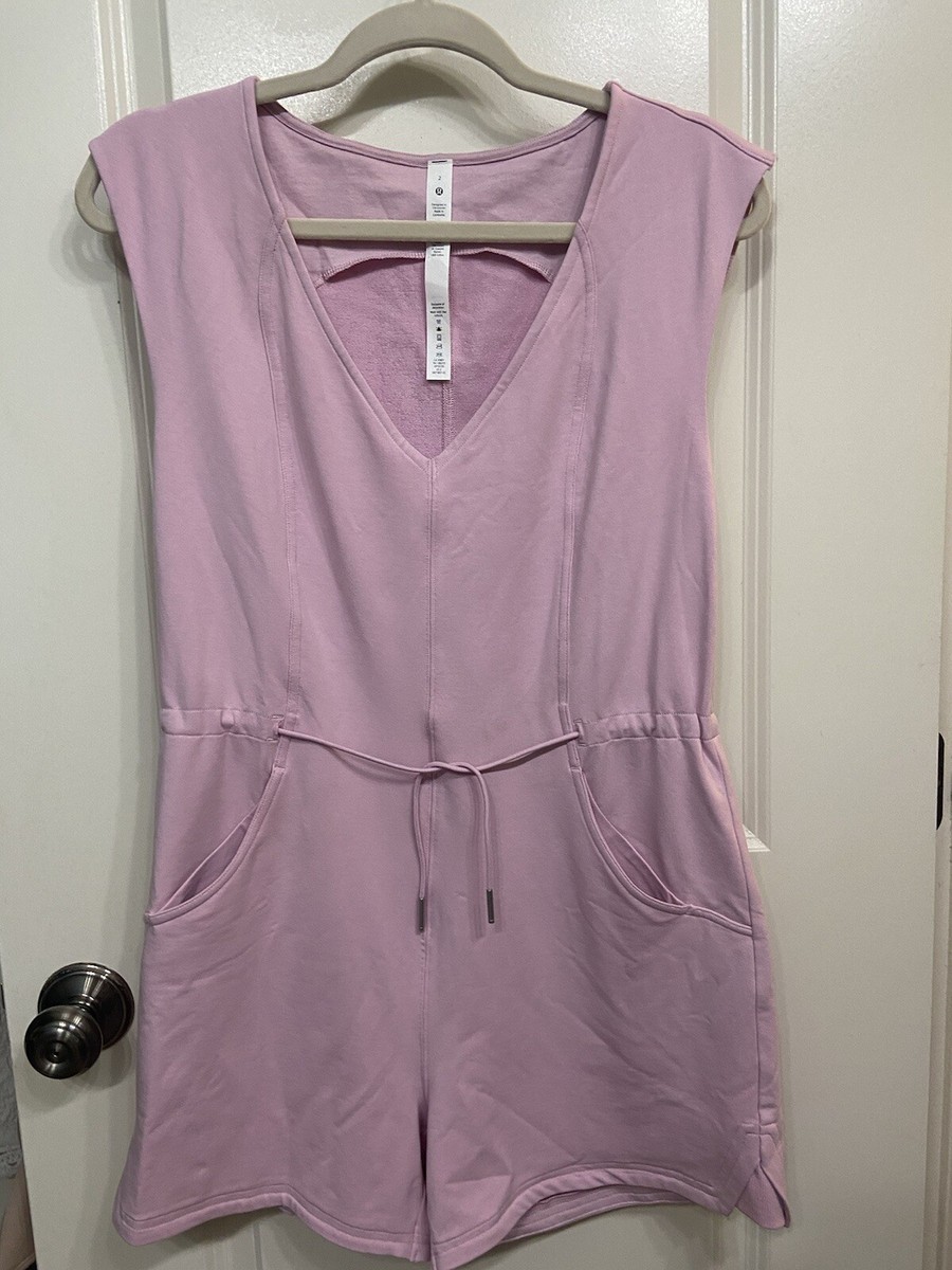 新品 ルルレモン French Terry V-Neck Romper（4） lululemon - 新品 ルルレモンFrench Terry V-Neck Romper（4）の