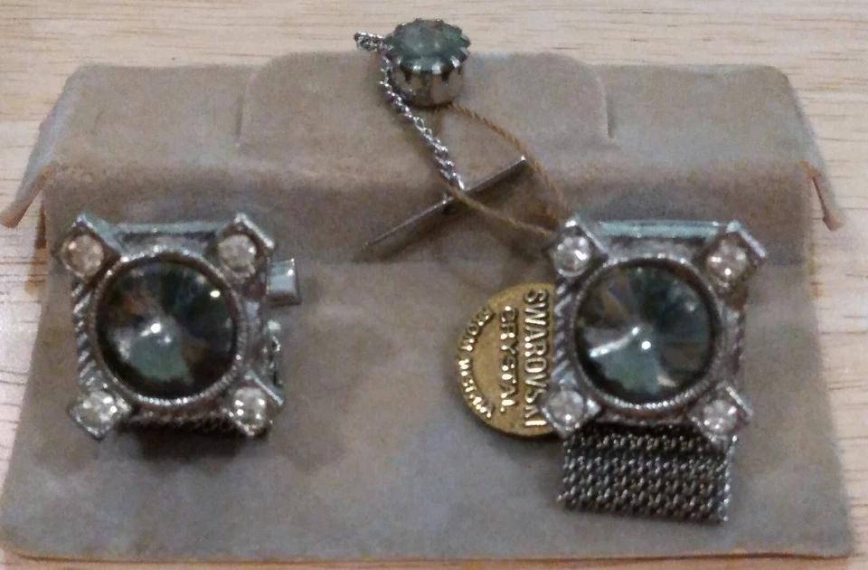 Vintage Swarovski Crystal Men's Cufflinks & Tie Back Set - Image 3 of 4
