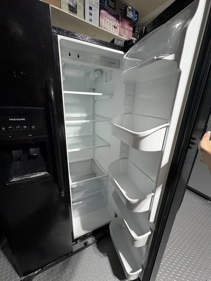 Nevera negra Foto 3 de 3