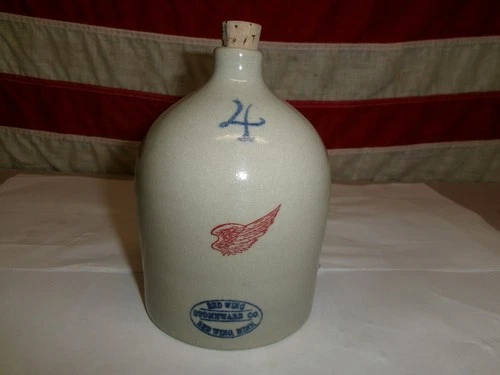 ANTIQUE- RED WING STONEWARE CO.- CROCK #4- REDWING, MINN. (LOT #1)