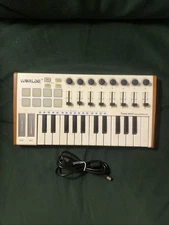 Worlde Tuna Mini Midi Keyboard Controller 25-Key Portable 5-Volts 100mA USB
