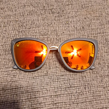 Men's Square Sunglasses Black Plastic Frame Orange Mirrored Lenses UNB828