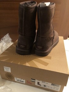 UGG Classic Short Bailey II Donna Scarpe , EU 37 | eBay Ugg Classic Short a 59,90 € | Trovaprezzi.it > Scarpe Donna