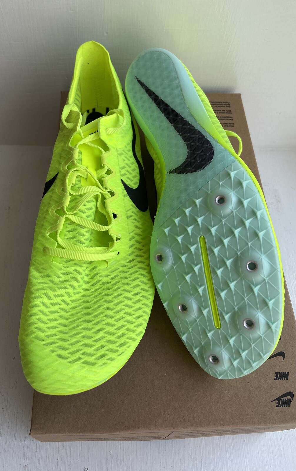 Nike Zoom Mamba V Track Spikes Running Shoes Volt Black DR9945700 Mens