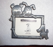 3D Metal Dog Pet 3.5x2.5"  Photo Size Standing Picture Frame Vintage Pewter