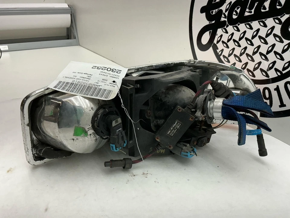 Conjunto de faros GMC YUKON XL 1500 derecha 01 02 03 04 05 06 denali Foto 2 de 4