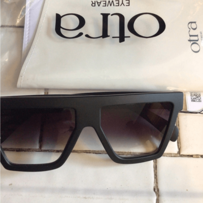 NEW! OTRA shield Sunnies | eBay display picture 3