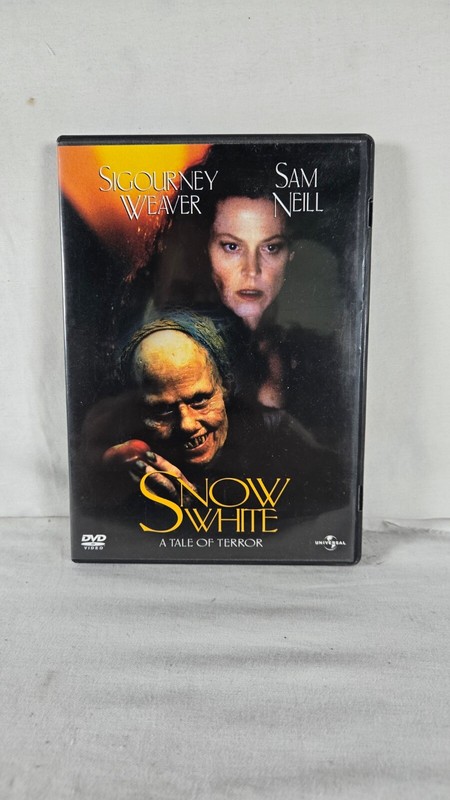 Snow White: A Tale of Terror By Sigourney Weaver, Sam Neill Fantasy Movie DVD