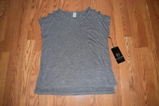 NWT Womens ACTIVE LIFE Heathered Gray Cold Slotted Shoulder Fitness Shirt XL