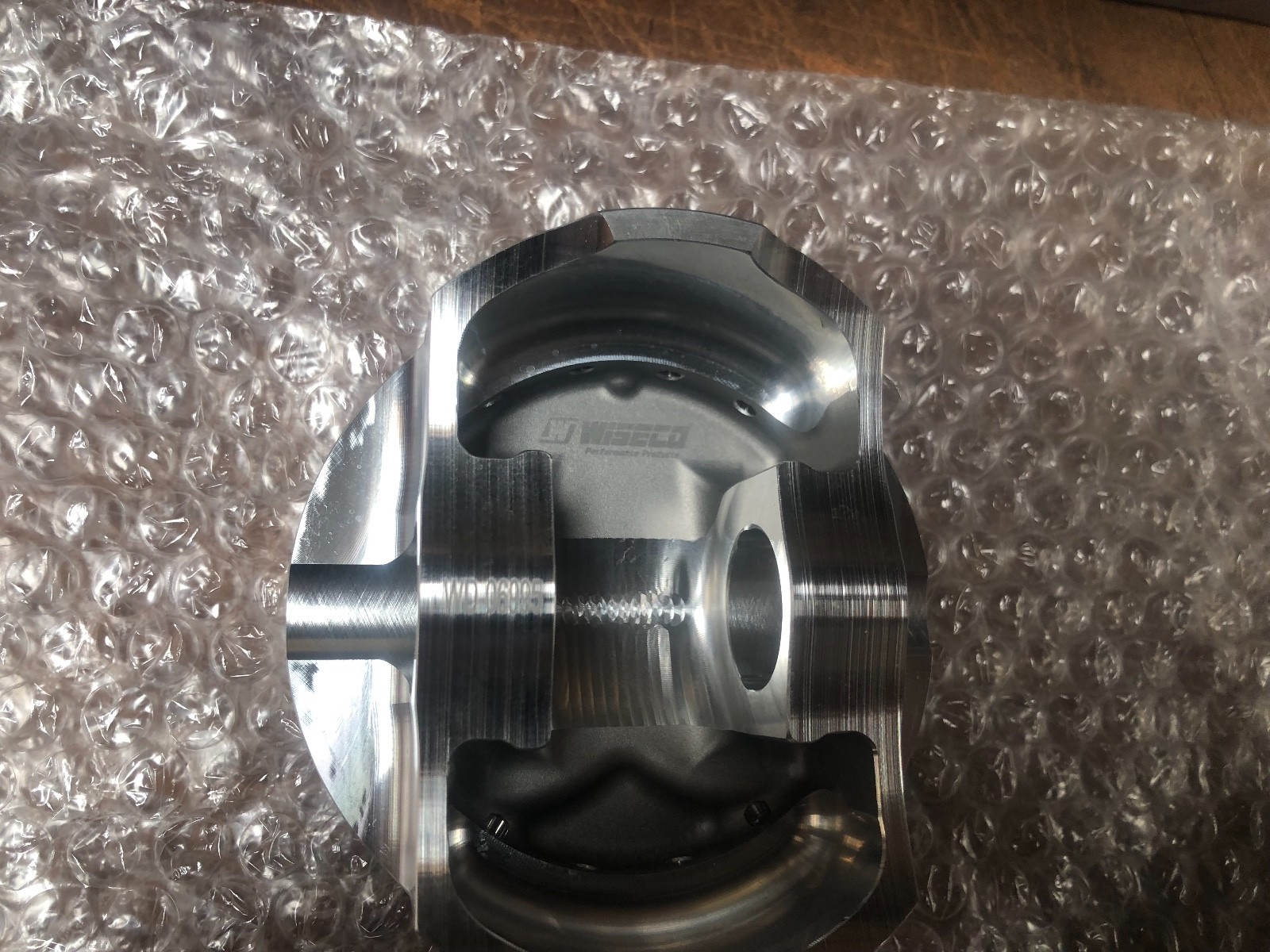 Wiseco Dish Pistons 4.030 Chevy Small Block LS 6.0L LS2 LS6 LQ4