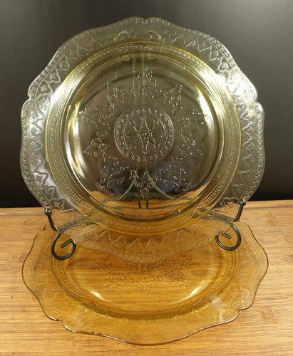 2 Federal Glass Patrician Spoke Dishes Yellow Amber 11" Dinner Plates - Picture 2 of 9