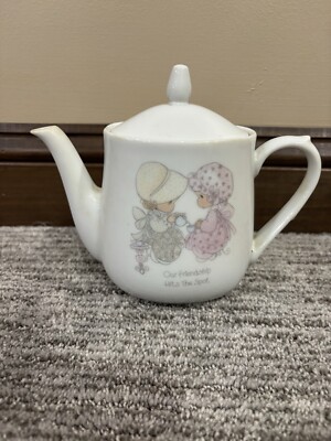 Precious Moments Mini Tea Pot OUR FRIENDSHIP HITS THE SPOT 1985 Vintage