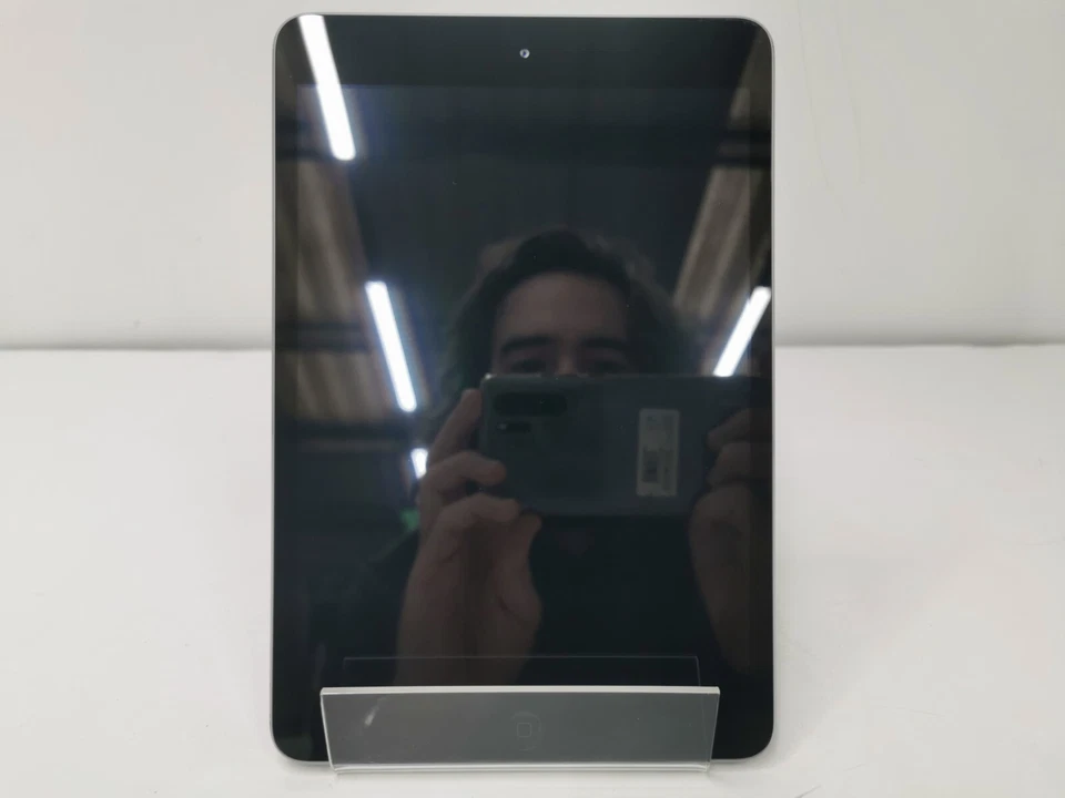 Apple iPad Mini 2 - 7.9" / Space Gray / 16GB / iOS 12 - UK - Image 4 of 4