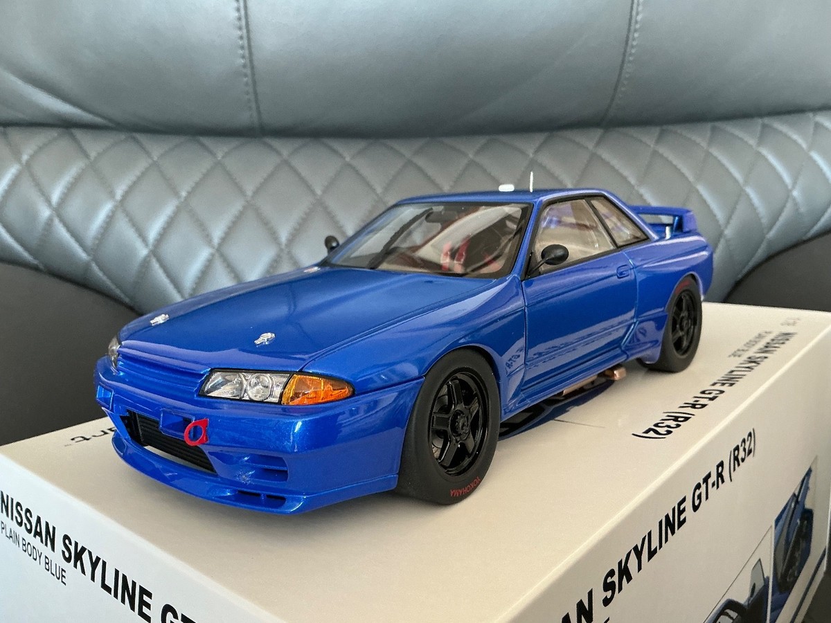 AUTOart 89281 Nissan Skyline Gt-r R32 Model Cars 1 18th Godzilla