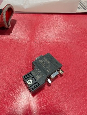 SIEMENS - PROFIBUS DP - Bus Connector - 6ES7972-0BB52-0XA0