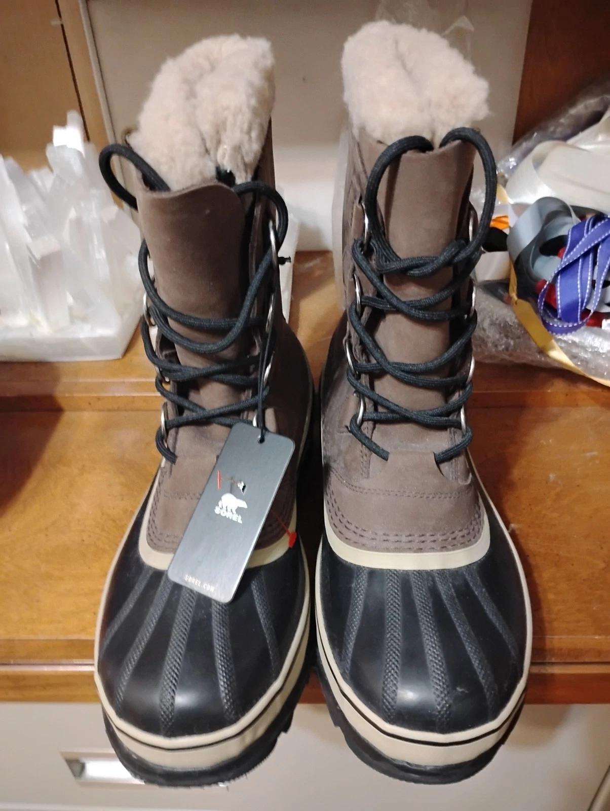 NWT SOREL CARIBOU WATERPROOF BOOTS Tobacco/Black SZ US 9