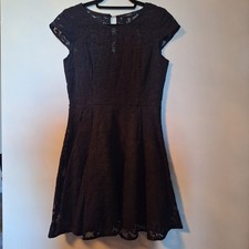 Forever 21 Black Floral Lace Fit and Flare Skater Dress Cap Sleeve Size Large
