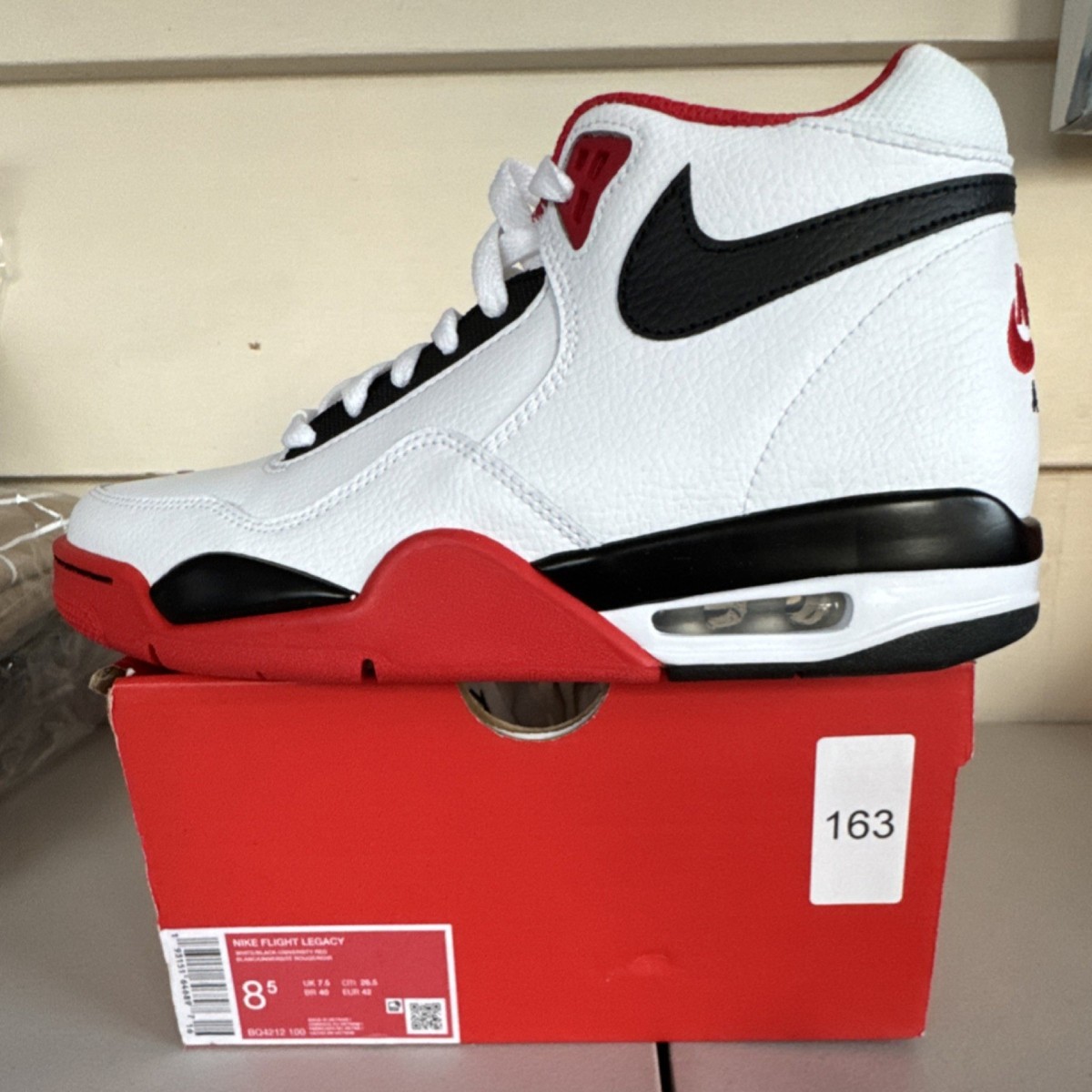 Nike Men\'s High-Top Sneakers Red White Black Nike Dunk High Top Shoes Sneakers Black White Red Swoosh  main image 2