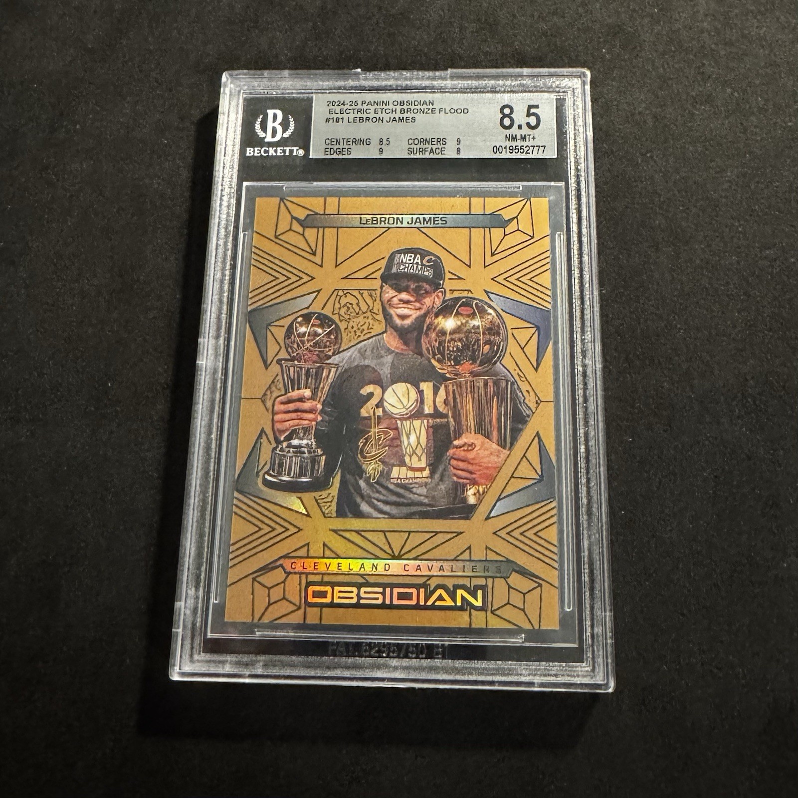 2024-25 Panini Obsidian LeBron James #181 Electric Etch Bronze Flood /99 BGS 8.5