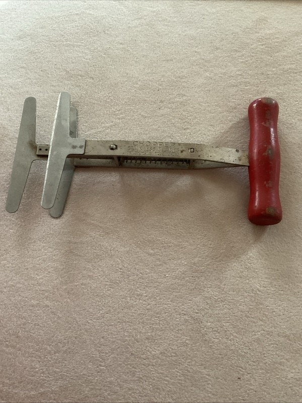 Vintage Foley Red Handle Food Chopper Spring Loaded Stainless Steel Blades ￼