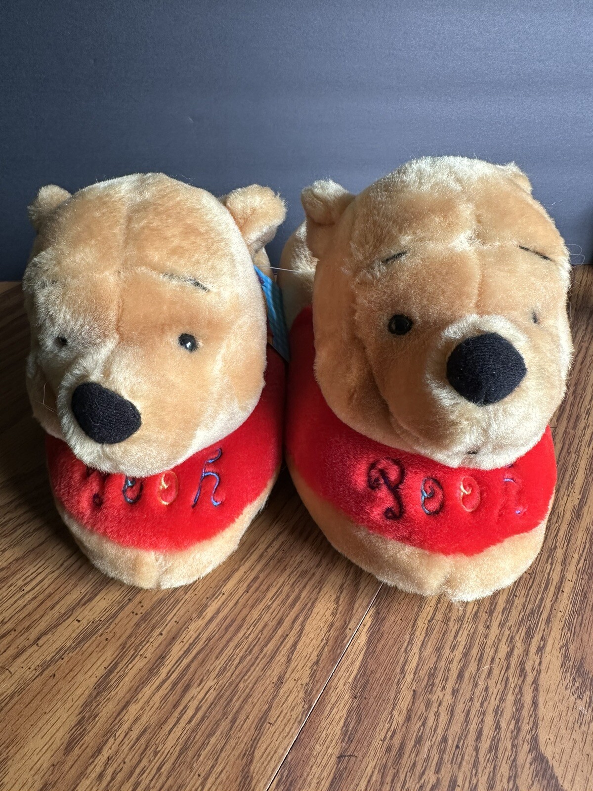 PANTOFOLA D’ORO Scarpa pantofola peluche Disney Winnie The Pooh taglia 7 8 (media) nuova con etichette nuova con etichette