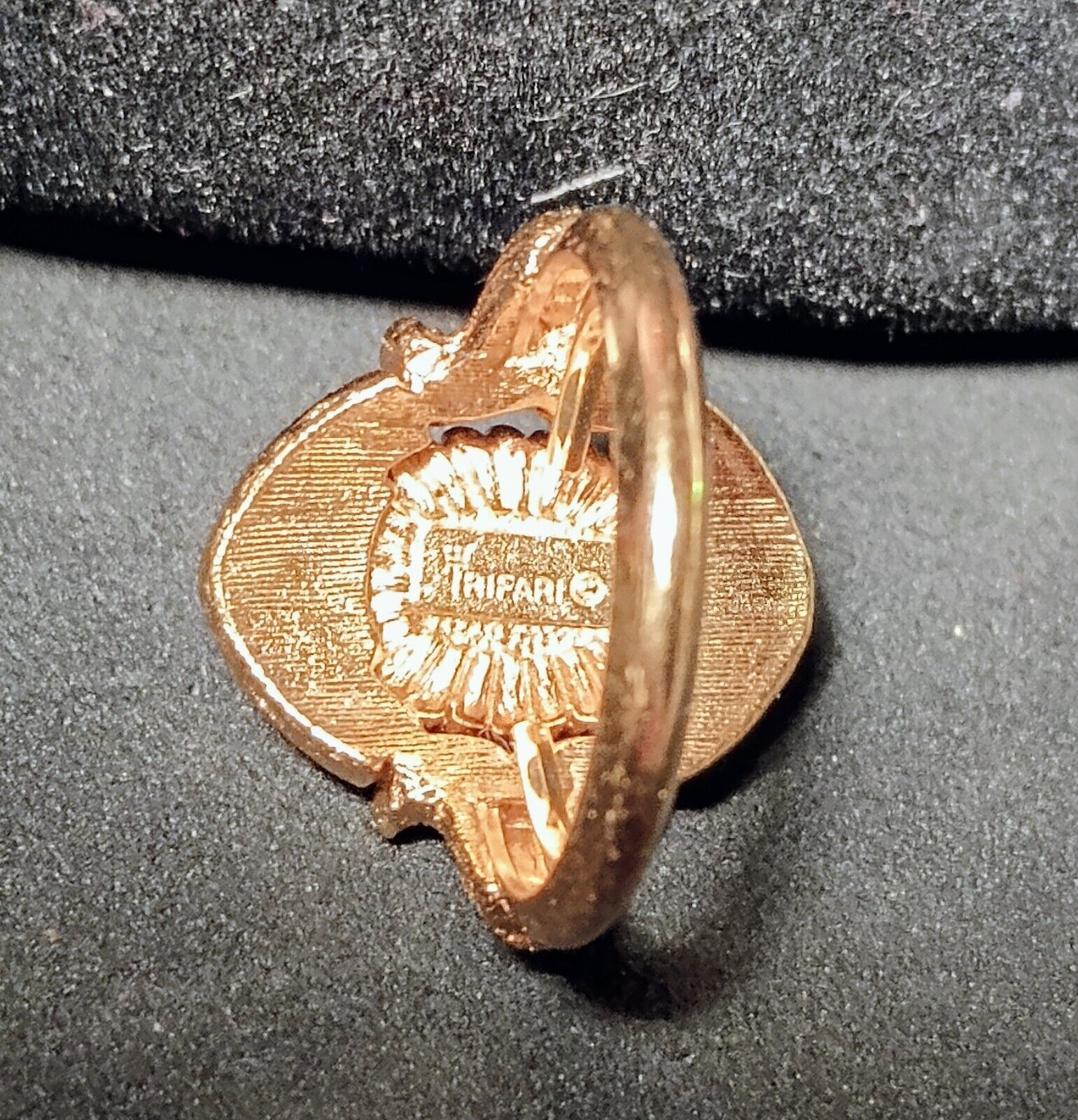 Vintage Crown Trifari Pink Moonstone Ring Size 6 … - image 5