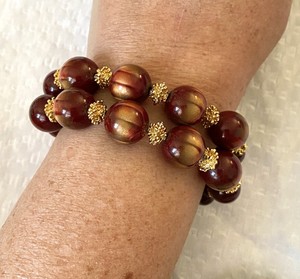Vtg-Trifari-2-Strand-Lucite-Bead-Bracelet