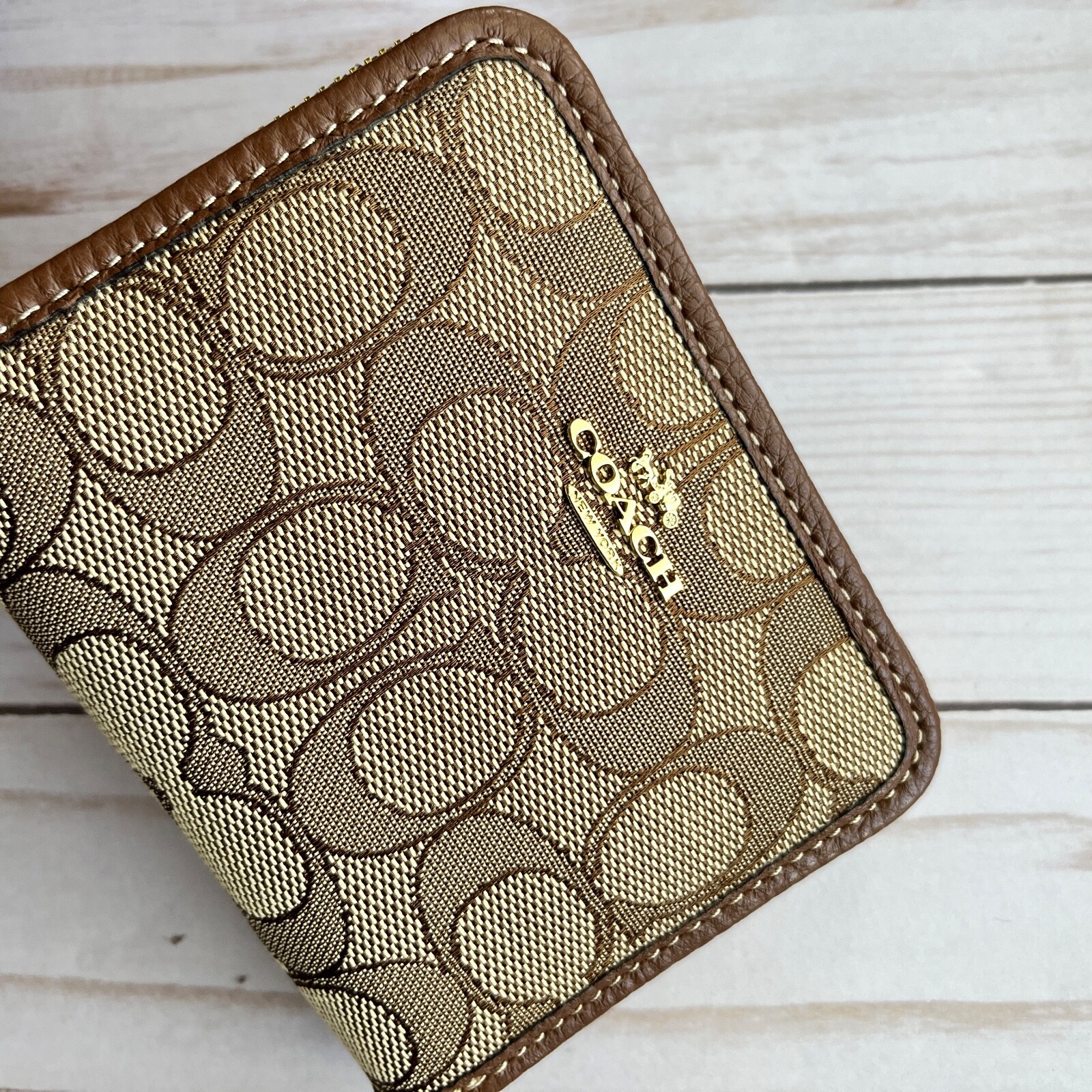 COACH Small Zip Around Wallet In Signature Jacquard Khaki