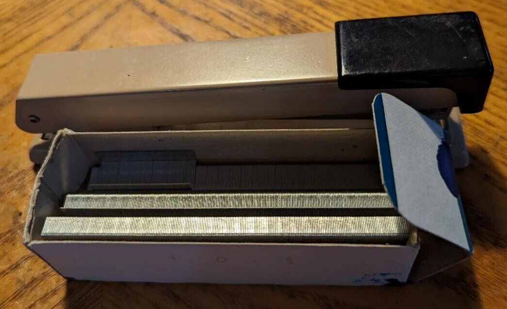 Swingline Stapler & Staples Vintage-image