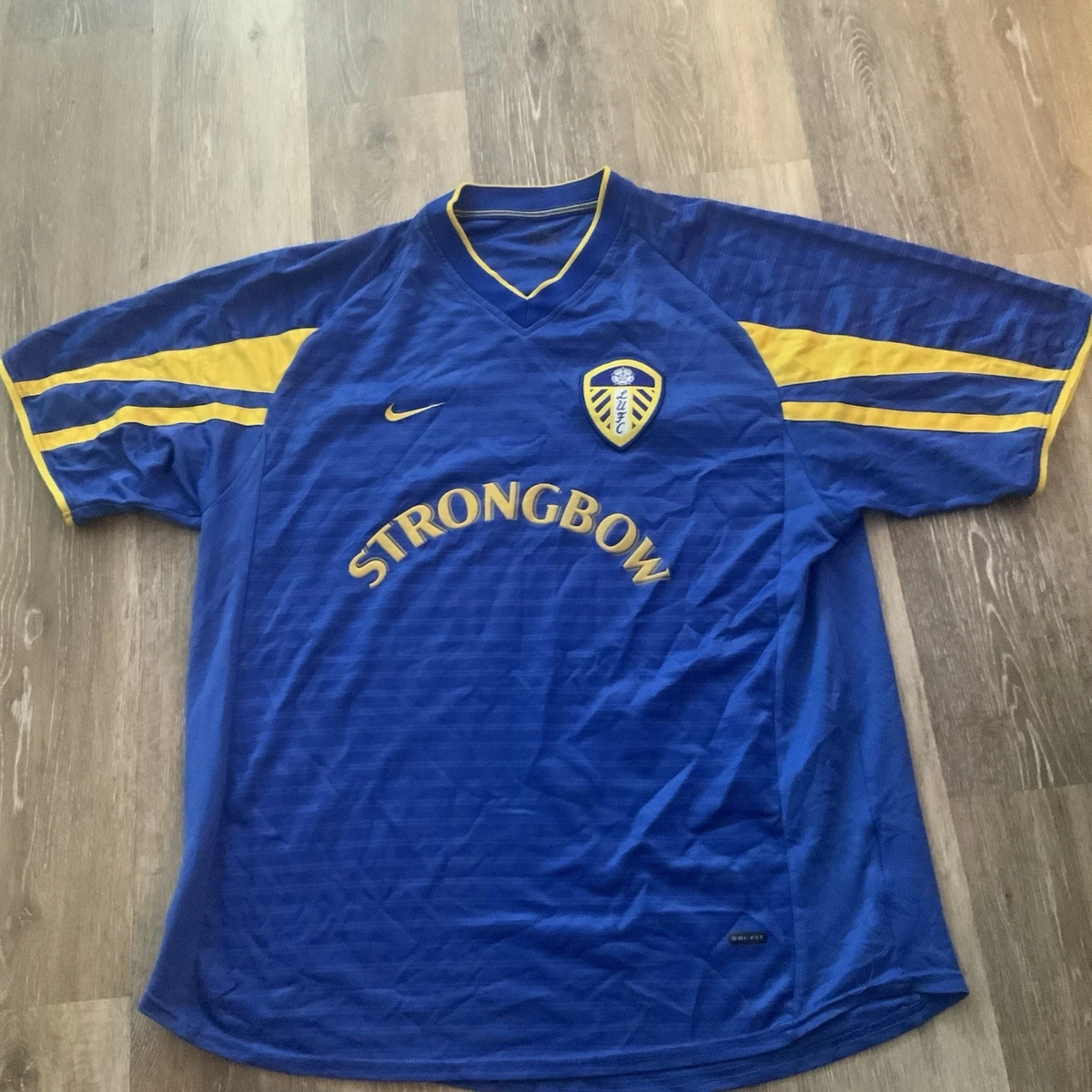 Nike Leeds United International Club Soccer Fan Apparel and