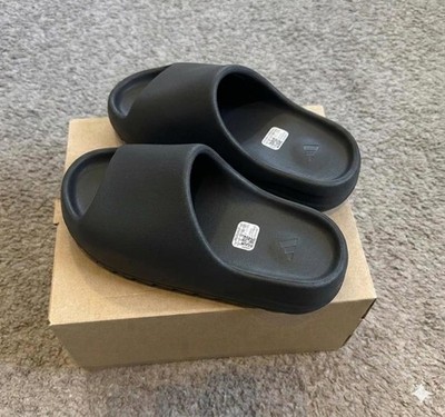 【US10】  YEEZY SLIDE FZ5897 【新品】 adidas Yeezy Slide. 2022/2023 Restock) FZ5897 Men's Size 6-13 New
