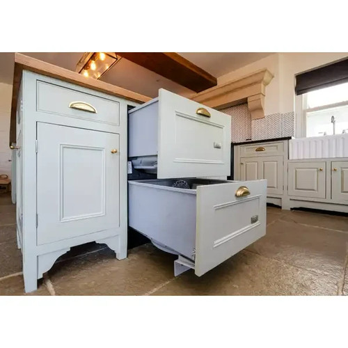 Approved Used In Frame Kitchen, Raised & Fielded, Large Island - Picture 23 of 24