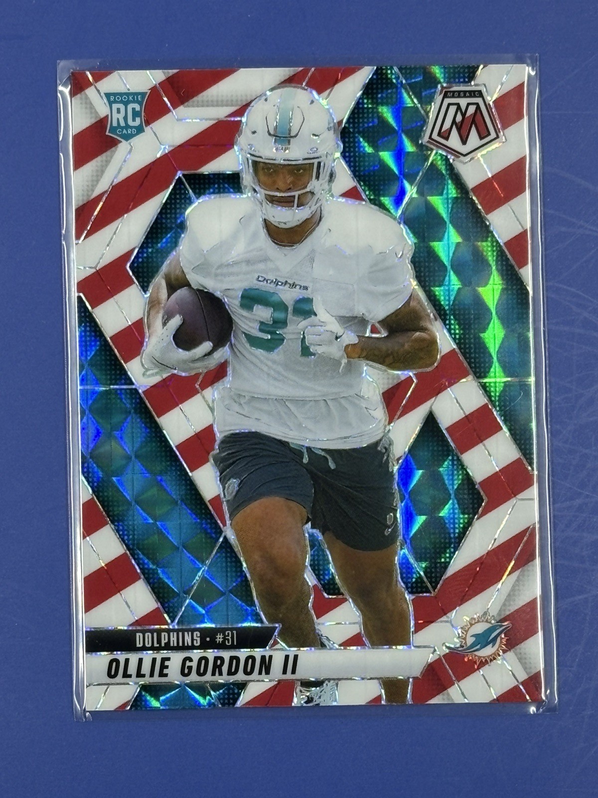 2025 Panini Mosaic Ollie Gordon II #310 Red White Stripe Prizm