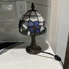 Vintage Tiffany Style Stained Glass Table Lamp-11