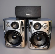 PAIR OF AIWA SX-NA335 and a SX-C605 STEREO SPEAKERS 40 WATT GREAT SOUND