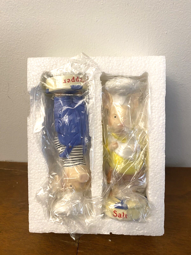 Rare Dept 56 Holly Hobbie Toot and Puddle Salt & Pepper Shakers - Soups On - Picture 2 of 6