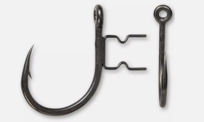 Black Cat Claw Single Hook Wels Waller Einzelhaken mit Halteklammer 5x 4810...
