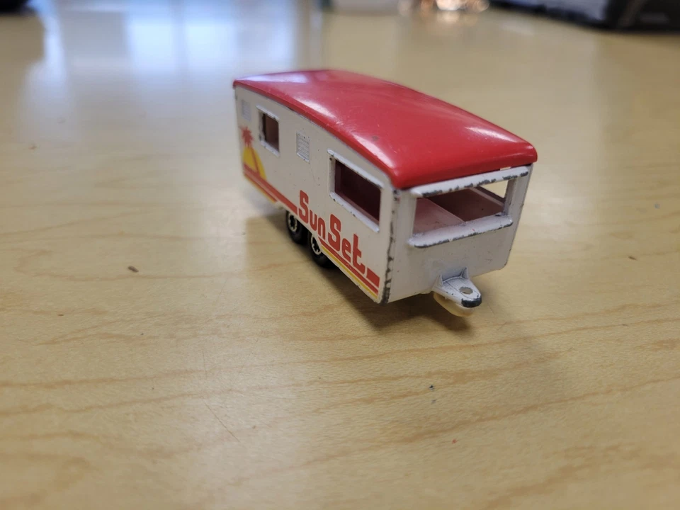 Matchbox Lesney Superfast MB57 Eccles Sun Set Trailer Caravan - Image 3 of 4