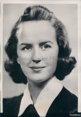 1940 Urbana Illinois Peggy Laughlin May Queen University Vintage Photo 5x7