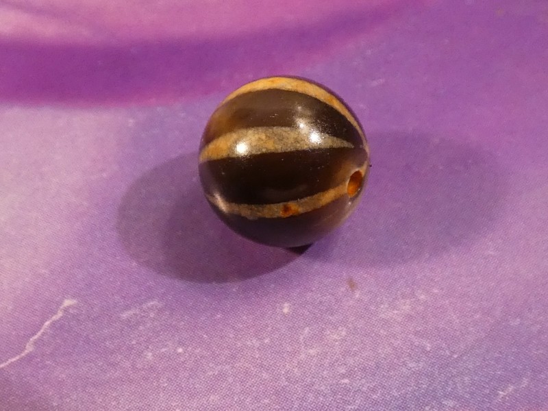 VINTAGE INDOTIBETAN PYU LINE DECORATED  STRIPED AGATE ROUND BEAD 10.1 MM PATINA