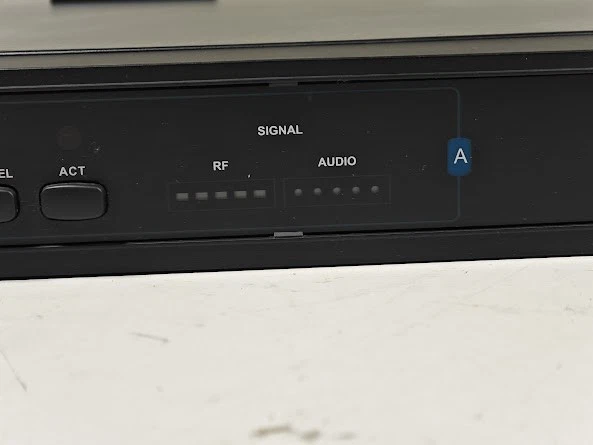 MIPRO ACT-707DE Kabellos Empfänger - Ungeprüft, Gebraucht, Sehen Fotos - Bild 3 von 4