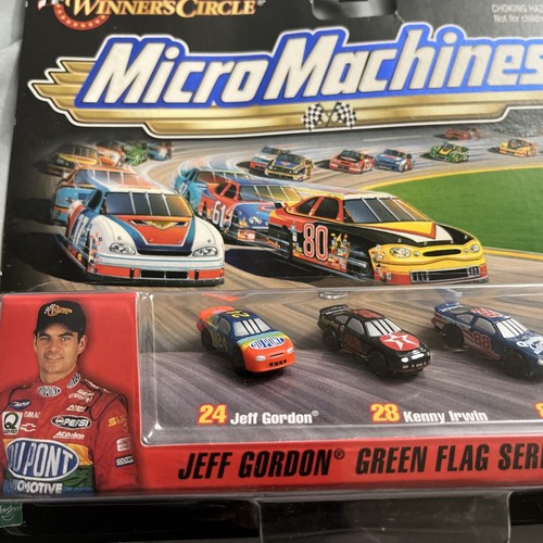 Micro Machines Jeff Gordon Green Flag Series Winners Circle 3 Car ! - Picture 2 of 5