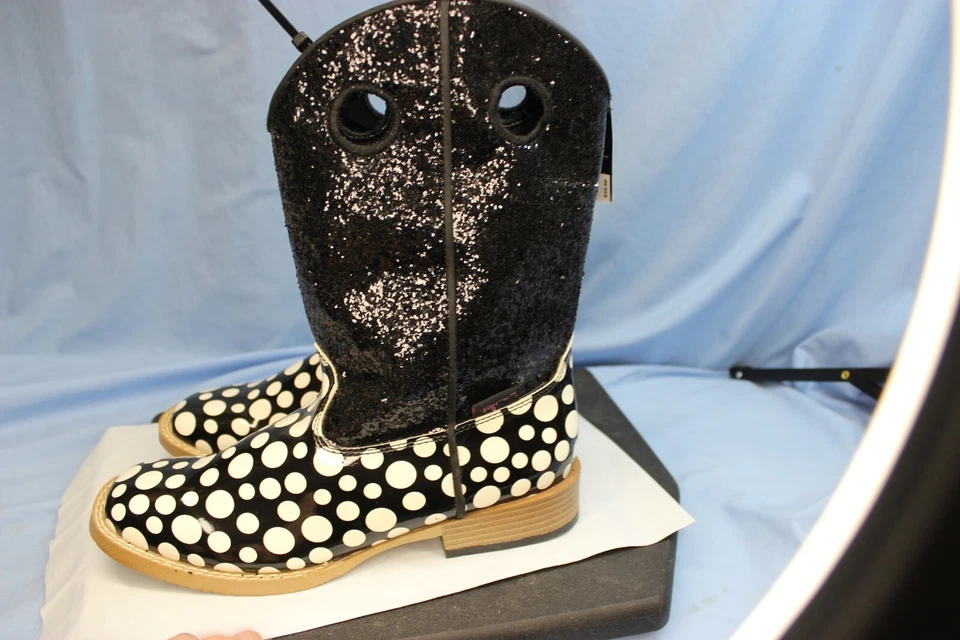 Bota Blazin Roxx JUVENTUD Talla 5 NUEVA CON ETIQUETAS Vaquero OCCIDENTAL punto poka NEGRO/BLANCO Foto 2 de 4