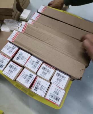 R72G-2AT-RMG pressure regulating valve Brand New