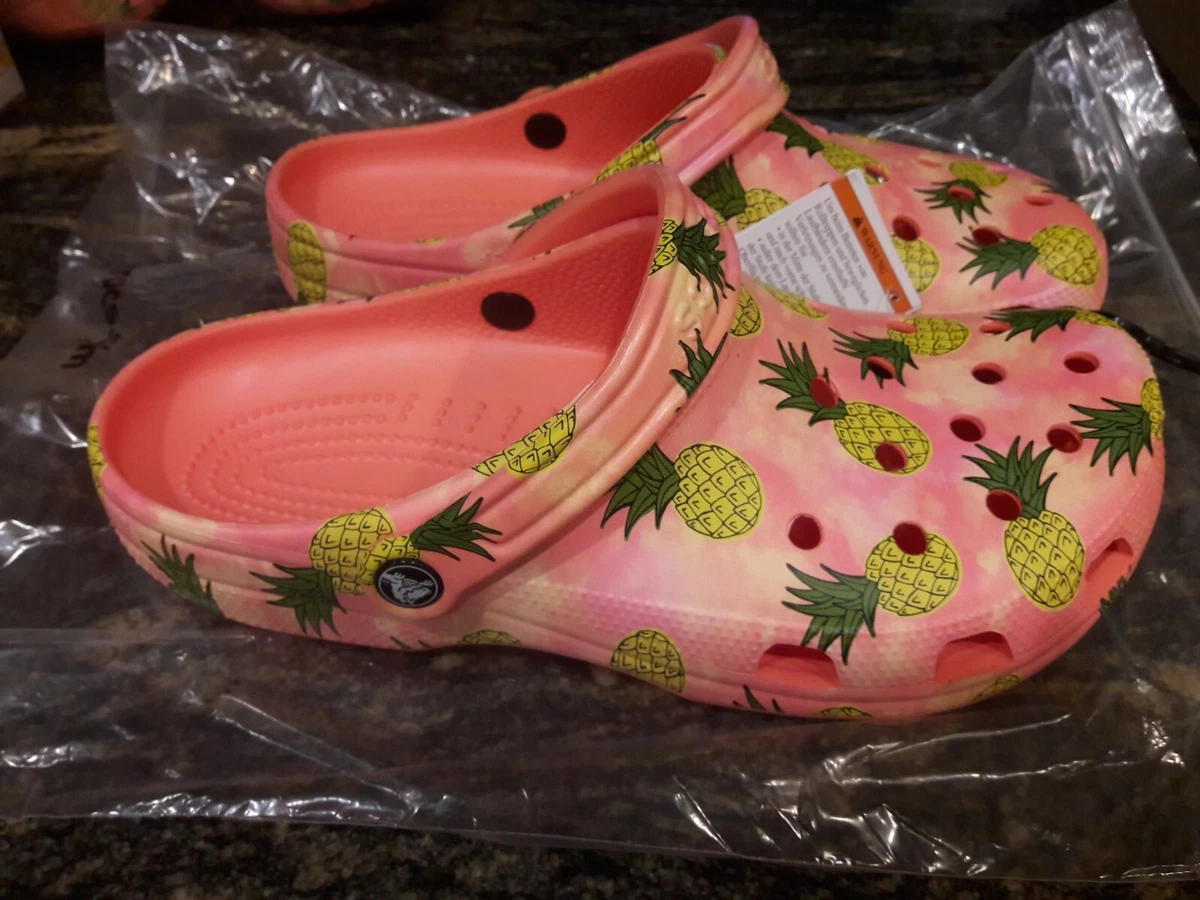 NEW Womens Crocs Classic Retro Resort Pineapple Clog Shoes, size 8