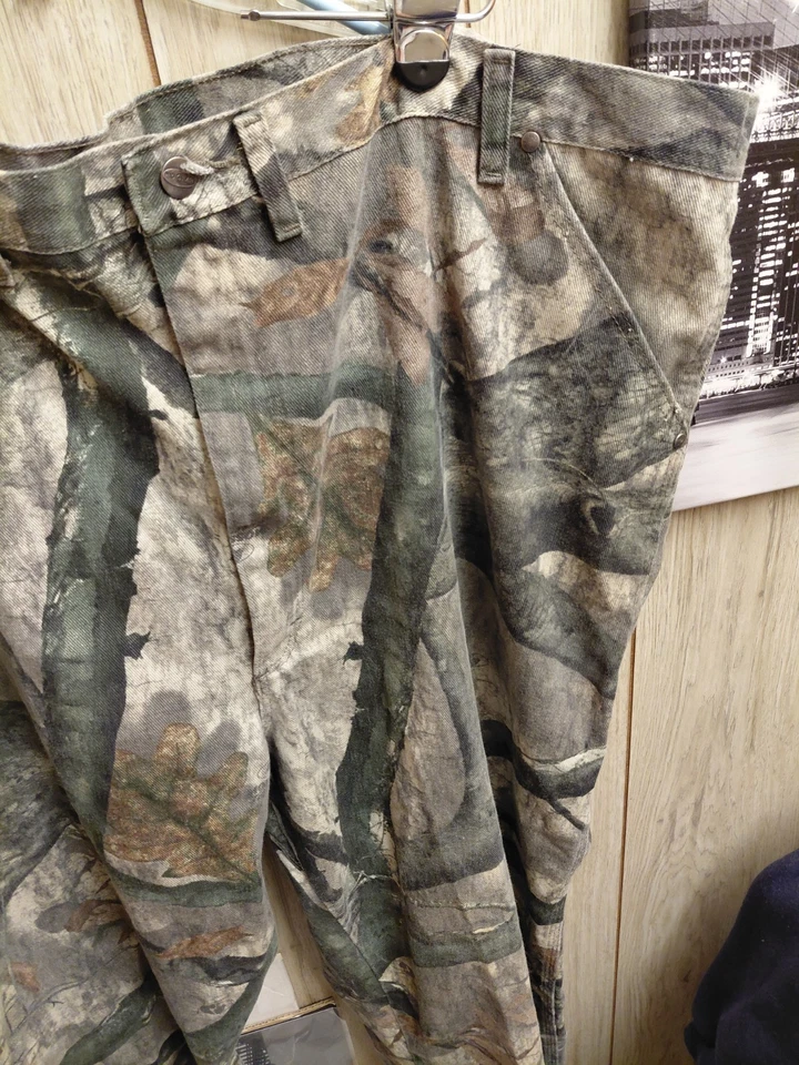 Men's PRO GEAR by WRANGLER 9-Pocket Hunter REALTREE CAMO Pant RF 50x30 - Image 4 of 4